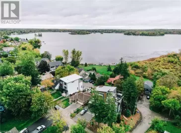 50 HOLLY Trail, Puslinch, Ontario N3C2V4, 2 Bedrooms Bedrooms, ,1 BathroomBathrooms,Single Family,For Sale,HOLLY,40501177 50 HOLLY Trail, Puslinch, Ontario N3C2V4, 2 Bedrooms Bedrooms, ,1 BathroomBathrooms,Single Family,For Sale,HOLLY,40501177
