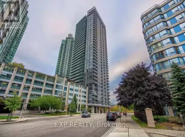 223 Webb Drive, Mississauga, Ontario L5B0E8, 2 Bedrooms Bedrooms, ,2 BathroomsBathrooms,Single Family,For Sale,Webb,W7226824