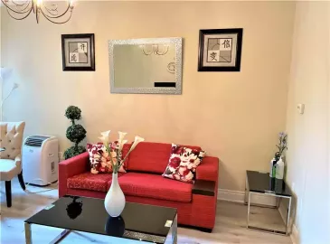 Hamilton, Ontario L8M2V1, 2 Bedrooms Bedrooms, ,1 BathroomBathrooms,Single Family,For Lease,H4177520