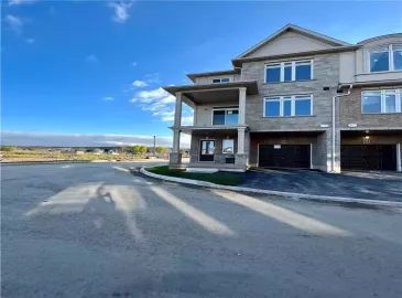 Stoney Creek, Ontario L8E0L1, 3 Bedrooms Bedrooms, ,3 BathroomsBathrooms,Single Family,For Lease,H4177523