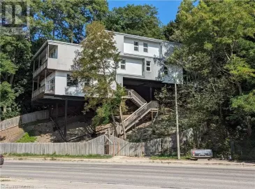 68 ROSEVIEW Avenue, Cambridge, Ontario N1R4A7, 13 Bedrooms Bedrooms, ,4 BathroomsBathrooms,Multi-family,For Sale,ROSEVIEW,40500020