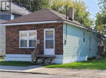 83 NICKEL Street, Port Colborne, Ontario L3K1B5, 1 Bedroom Bedrooms, ,1 BathroomBathrooms,Single Family,For Sale,NICKEL,40491479 83 NICKEL Street, Port Colborne, Ontario L3K1B5, 1 Bedroom Bedrooms, ,1 BathroomBathrooms,Single Family,For Sale,NICKEL,40491479