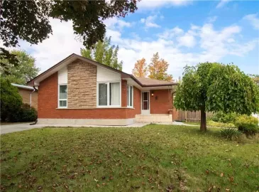 Hamilton, Ontario L9A2M1, 5 Bedrooms Bedrooms, ,2 BathroomsBathrooms,Single Family,For Sale,H4177436 Hamilton, Ontario L9A2M1, 5 Bedrooms Bedrooms, ,2 BathroomsBathrooms,Single Family,For Sale,H4177436