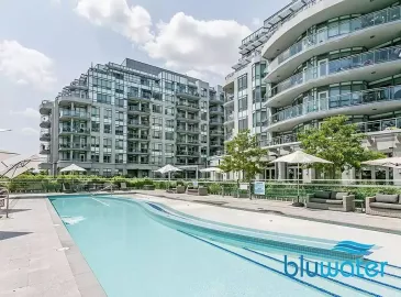Oakville, Ontario L6L0B4, 1 Bedroom Bedrooms, ,2 BathroomsBathrooms,Single Family,For Lease,H4177532