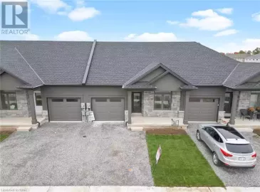 45 AUSTIN Drive, Welland, ON L3C0H9, 3 Bedrooms Bedrooms, ,3 BathroomsBathrooms,Single Family,For Sale,AUSTIN,40501908
