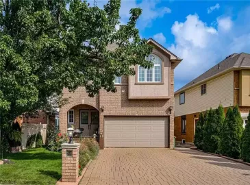 Hamilton, ON L8T5A5, 4 Bedrooms Bedrooms, ,4 BathroomsBathrooms,Single Family,For Sale,H4177499 Hamilton, ON L8T5A5, 4 Bedrooms Bedrooms, ,4 BathroomsBathrooms,Single Family,For Sale,H4177499