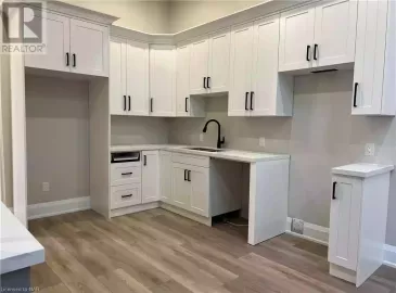 43 JARVIS Street, Fort Erie, ON L2A2S3, 2 Bedrooms Bedrooms, ,1 BathroomBathrooms,Single Family,For Lease,JARVIS,40500460
