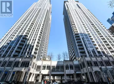 761 Bay Street, Toronto, ON M5G2R2, 3 Bedrooms Bedrooms, ,2 BathroomsBathrooms,Single Family,For Lease,Bay,C7230972