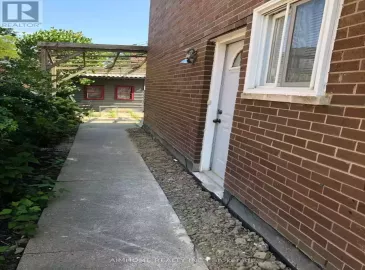 3423 Cedar Creek (Lower) Drive, Mississauga, Ontario L4Y2Y2, 2 Bedrooms Bedrooms, ,1 BathroomBathrooms,Single Family,For Lease,Cedar Creek (Lower),W7231298