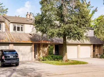 Hamilton, ON L8T1P3, 3 Bedrooms Bedrooms, ,3 BathroomsBathrooms,Single Family,For Sale,H4177183