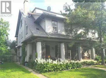 3 -5 COLLEGE Street, St. Catharines, ON L2R2W6, 10 Bedrooms Bedrooms, ,6 BathroomsBathrooms,Multi-family,For Sale,-5 COLLEGE,40483749