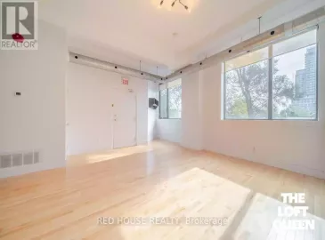 99 Chandos, Toronto, ON M6H2E7, 2 Bedrooms Bedrooms, ,2 BathroomsBathrooms,Single Family,For Lease,Chandos,W7234408