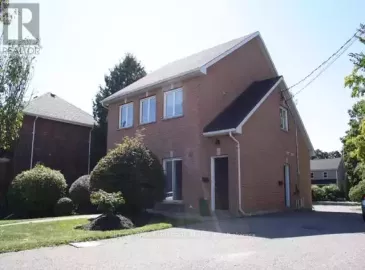 423 Division Street, Cobourg, Ontario K9A3R8, 1 Bedroom Bedrooms, ,1 BathroomBathrooms,Single Family,For Lease,Division,X7234678