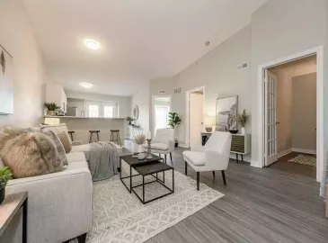 Burlington, Ontario L7M4P4, 2 Bedrooms Bedrooms, ,1 BathroomBathrooms,Single Family,For Sale,H4177277