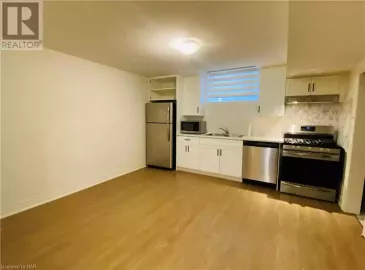 14 OVERHOLT Drive, Thorold, Ontario L0S1K0, 2 Bedrooms Bedrooms, ,1 BathroomBathrooms,Single Family,For Lease,OVERHOLT,40503106