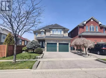 693 Novo Star Drive, Mississauga, ON L5W1C7, 4 Bedrooms Bedrooms, ,3 BathroomsBathrooms,Single Family,For Lease,Novo Star,W7236894