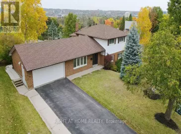8 Peacock Lane, Barrie, ON L4N3R5, 5 Bedrooms Bedrooms, ,3 BathroomsBathrooms,Single Family,For Sale,Peacock,S7237108 8 Peacock Lane, Barrie, ON L4N3R5, 5 Bedrooms Bedrooms, ,3 BathroomsBathrooms,Single Family,For Sale,Peacock,S7237108