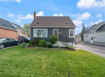 Hamilton, Ontario L9C3C2, 4 Bedrooms Bedrooms, ,3 BathroomsBathrooms,Single Family,For Sale,H4177388