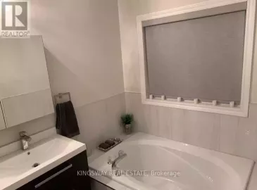 5945 Stonebriar Crescent, Mississauga, ON L5V2T8, 3 Bedrooms Bedrooms, ,3 BathroomsBathrooms,Single Family,For Lease,Stonebriar,W7232592