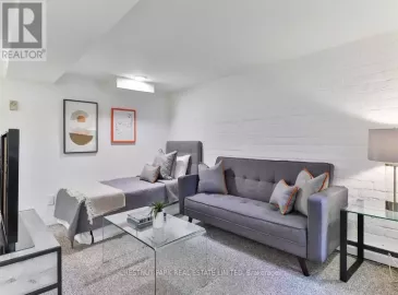 649 Logan, Toronto, Ontario M4K3C4, ,1 BathroomBathrooms,Single Family,For Lease,Logan,E7237486