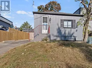 204 Bond Street, Oshawa, ON L1J2L7, 2 Bedrooms Bedrooms, ,2 BathroomsBathrooms,Single Family,For Sale,Bond,E7230692