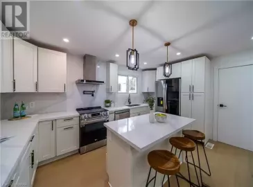 397 PEEL Street, New Hamburg, ON N3A1E9, 3 Bedrooms Bedrooms, ,2 BathroomsBathrooms,Single Family,For Sale,PEEL,40502449 397 PEEL Street, New Hamburg, ON N3A1E9, 3 Bedrooms Bedrooms, ,2 BathroomsBathrooms,Single Family,For Sale,PEEL,40502449