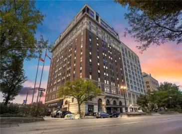 Hamilton, Ontario L8N1A8, 1 Bedroom Bedrooms, ,1 BathroomBathrooms,Single Family,For Sale,H4177180