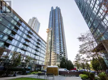 11 Brunel Court, Toronto, Ontario M5V3Y3, 3 Bedrooms Bedrooms, ,2 BathroomsBathrooms,Single Family,For Sale,Brunel,C7238546