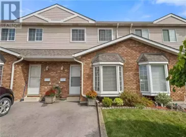 6910 KALAR Road, Niagara Falls, Ontario L2H2T7, 3 Bedrooms Bedrooms, ,2 BathroomsBathrooms,Single Family,For Sale,KALAR,40500970 6910 KALAR Road, Niagara Falls, Ontario L2H2T7, 3 Bedrooms Bedrooms, ,2 BathroomsBathrooms,Single Family,For Sale,KALAR,40500970
