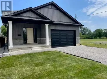 126 ONTARIO Street, Thorold, Ontario L2V1E2, 5 Bedrooms Bedrooms, ,3 BathroomsBathrooms,Single Family,For Sale,ONTARIO,40503462