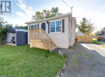 105 CROTON Avenue, Delhi, Ontario N4B2W4, 2 Bedrooms Bedrooms, ,1 BathroomBathrooms,Single Family,For Sale,CROTON,40503821