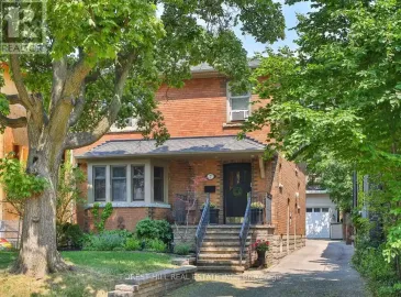 7 Braemar, Toronto, ON M5P2L3, 2 Bedrooms Bedrooms, ,1 BathroomBathrooms,Single Family,For Lease,Braemar,C7242630