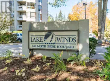 1201 North Shore Boulevard, Burlington, Ontario L7S1Z5, 2 Bedrooms Bedrooms, ,2 BathroomsBathrooms,Single Family,For Sale,North Shore,W7242860