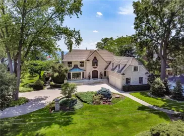 Burlington, ON L7N1B8, 5 Bedrooms Bedrooms, ,6 BathroomsBathrooms,Single Family,For Sale,H4177479