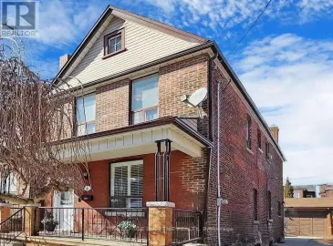 4 Burnfield, Toronto, Ontario M6G1Y5, 6 Bedrooms Bedrooms, ,3 BathroomsBathrooms,Single Family,For Sale,Burnfield,W7243572