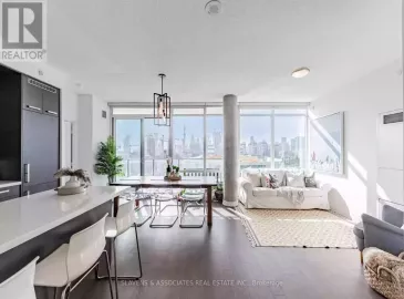 120 Bayview, Toronto, Ontario M5A3R7, 2 Bedrooms Bedrooms, ,2 BathroomsBathrooms,Single Family,For Sale,Bayview,C7246154
