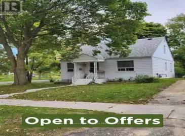 16 Cluxton Street, Peterborough, ON K9H4Z1, 4 Bedrooms Bedrooms, ,1 BathroomBathrooms,Single Family,For Sale,Cluxton,X7246654 16 Cluxton Street, Peterborough, ON K9H4Z1, 4 Bedrooms Bedrooms, ,1 BathroomBathrooms,Single Family,For Sale,Cluxton,X7246654