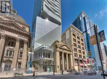 197 Yonge Street, Toronto, Ontario M5B1M4, 2 Bedrooms Bedrooms, ,2 BathroomsBathrooms,Single Family,For Sale,Yonge,C7247256