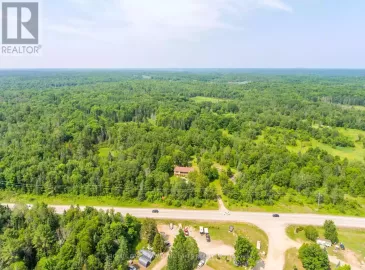 6249 County 121 Road, Minden Hills, ON K0M2K0, 3 Bedrooms Bedrooms, ,3 BathroomsBathrooms,Single Family,For Sale,County 121,X7248790 6249 County 121 Road, Minden Hills, ON K0M2K0, 3 Bedrooms Bedrooms, ,3 BathroomsBathrooms,Single Family,For Sale,County 121,X7248790