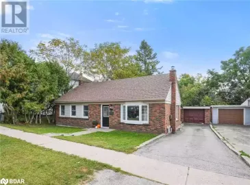 205 MARY Street, Orillia, ON L3V3E5, 5 Bedrooms Bedrooms, ,2 BathroomsBathrooms,Multi-family,For Sale,MARY,40504925 205 MARY Street, Orillia, ON L3V3E5, 5 Bedrooms Bedrooms, ,2 BathroomsBathrooms,Multi-family,For Sale,MARY,40504925