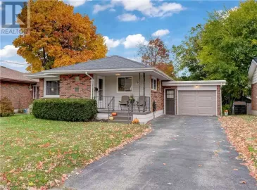 19 RICHARD Avenue, Simcoe, Ontario N3Y3J1, 3 Bedrooms Bedrooms, ,1 BathroomBathrooms,Single Family,For Sale,RICHARD,40504029 19 RICHARD Avenue, Simcoe, Ontario N3Y3J1, 3 Bedrooms Bedrooms, ,1 BathroomBathrooms,Single Family,For Sale,RICHARD,40504029