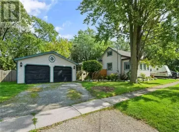 74 CHAPEL ST N Street, Thorold, ON L2V2C8, 2 Bedrooms Bedrooms, ,2 BathroomsBathrooms,Single Family,For Sale,CHAPEL ST N,40505290