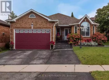 82 Johnson Street, Orillia, ON L3V7R7, 5 Bedrooms Bedrooms, ,3 BathroomsBathrooms,Single Family,For Sale,Johnson,S7249652 82 Johnson Street, Orillia, ON L3V7R7, 5 Bedrooms Bedrooms, ,3 BathroomsBathrooms,Single Family,For Sale,Johnson,S7249652