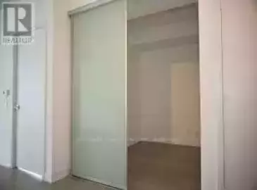 181 Dundas Street, Toronto, Ontario M5A0N5, 2 Bedrooms Bedrooms, ,1 BathroomBathrooms,Single Family,For Lease,Dundas,C7250818