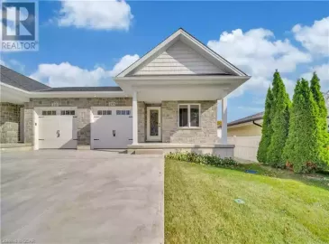213 QUEEN Street, Harriston, ON N0G1Z0, 3 Bedrooms Bedrooms, ,3 BathroomsBathrooms,Single Family,For Sale,QUEEN,40503245 213 QUEEN Street, Harriston, ON N0G1Z0, 3 Bedrooms Bedrooms, ,3 BathroomsBathrooms,Single Family,For Sale,QUEEN,40503245