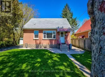 106 Merna, Hamilton, ON L8S2L2, 7 Bedrooms Bedrooms, ,2 BathroomsBathrooms,Single Family,For Sale,Merna,X7251344 106 Merna, Hamilton, ON L8S2L2, 7 Bedrooms Bedrooms, ,2 BathroomsBathrooms,Single Family,For Sale,Merna,X7251344