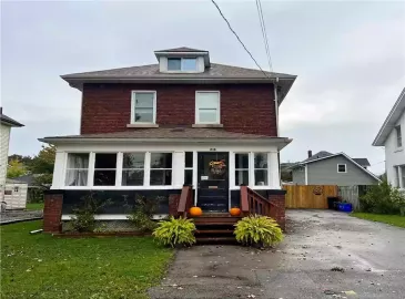 Port Colborne, ON L3K2W9, 3 Bedrooms Bedrooms, ,2 BathroomsBathrooms,Single Family,For Sale,H4178305 Port Colborne, ON L3K2W9, 3 Bedrooms Bedrooms, ,2 BathroomsBathrooms,Single Family,For Sale,H4178305