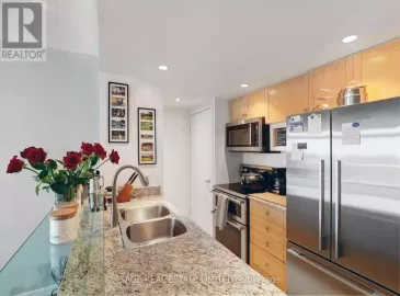 208 Queens Quay, Toronto, ON M5J2Y5, 1 Bedroom Bedrooms, ,1 BathroomBathrooms,Single Family,For Lease,Queens Quay,C7252748 208 Queens Quay, Toronto, ON M5J2Y5, 1 Bedroom Bedrooms, ,1 BathroomBathrooms,Single Family,For Lease,Queens Quay,C7252748