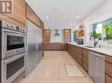 996 Oshawa Boulevard, Oshawa, ON L1G5V8, 4 Bedrooms Bedrooms, ,3 BathroomsBathrooms,Single Family,For Sale,Oshawa,E7253070 996 Oshawa Boulevard, Oshawa, ON L1G5V8, 4 Bedrooms Bedrooms, ,3 BathroomsBathrooms,Single Family,For Sale,Oshawa,E7253070