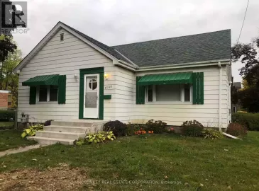1588 Monaghan Road, Peterborough, Ontario K9J5N5, 2 Bedrooms Bedrooms, ,1 BathroomBathrooms,Single Family,For Sale,Monaghan,X7252504